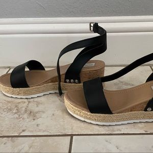 Black Open Toe Steve Madden Platform Sandals